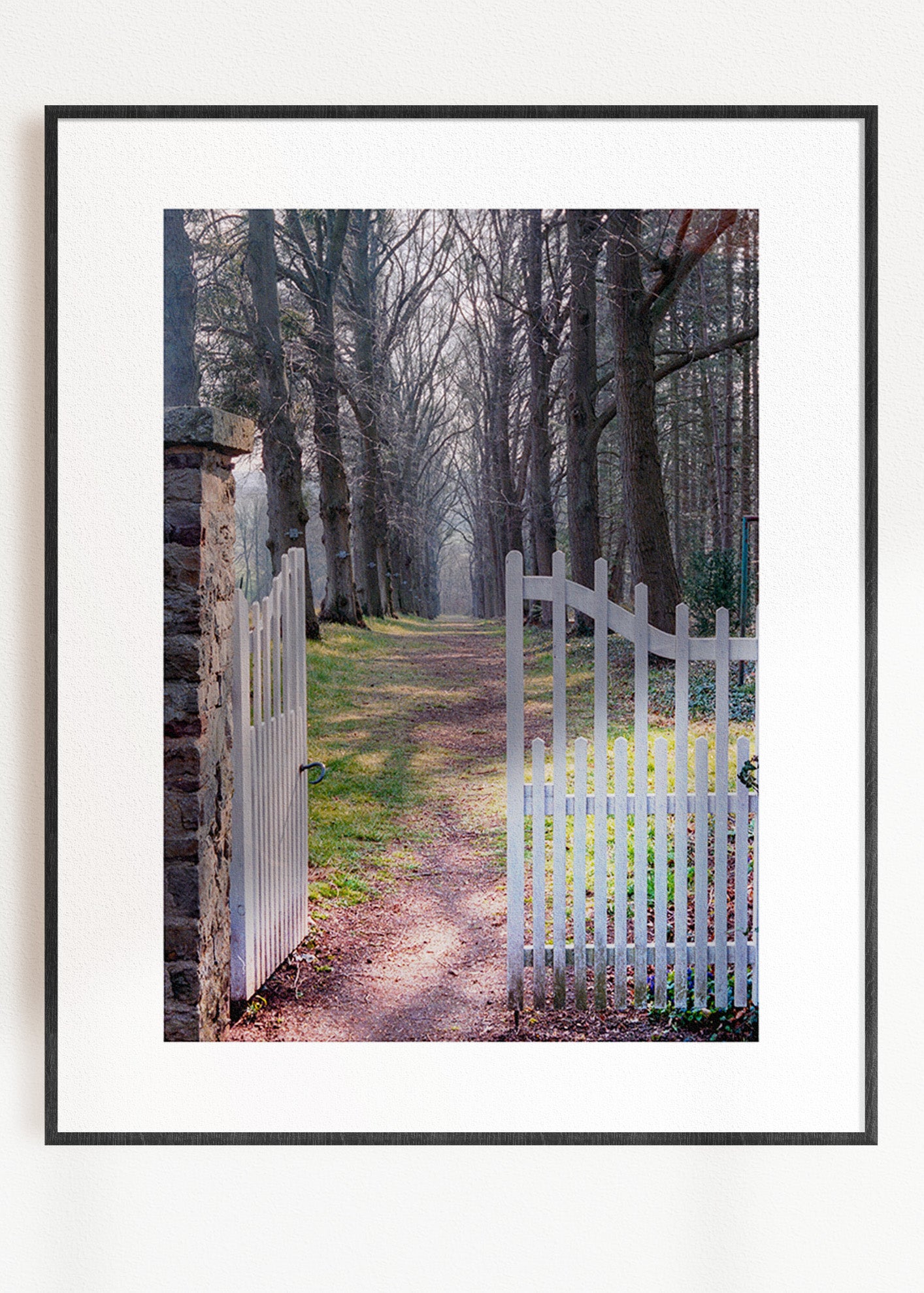 Gerahmter Kunstdruck "Geöffnetes Tor"