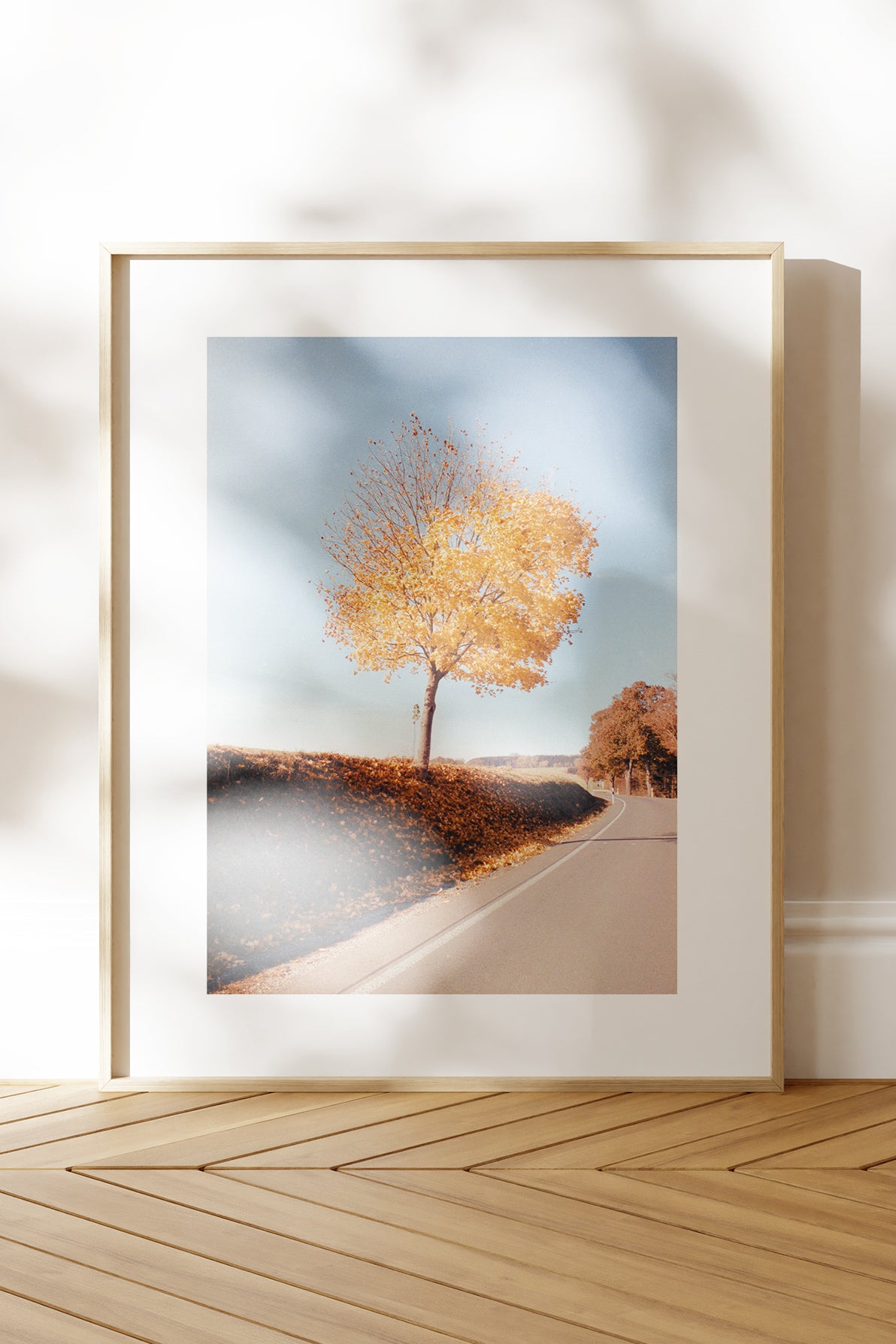 Gerahmter Kunstdruck "Herbstbaum"