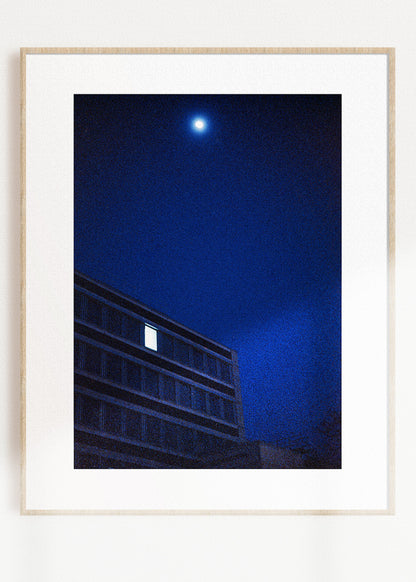Gerahmter Kunstdruck "Mond und Büro"