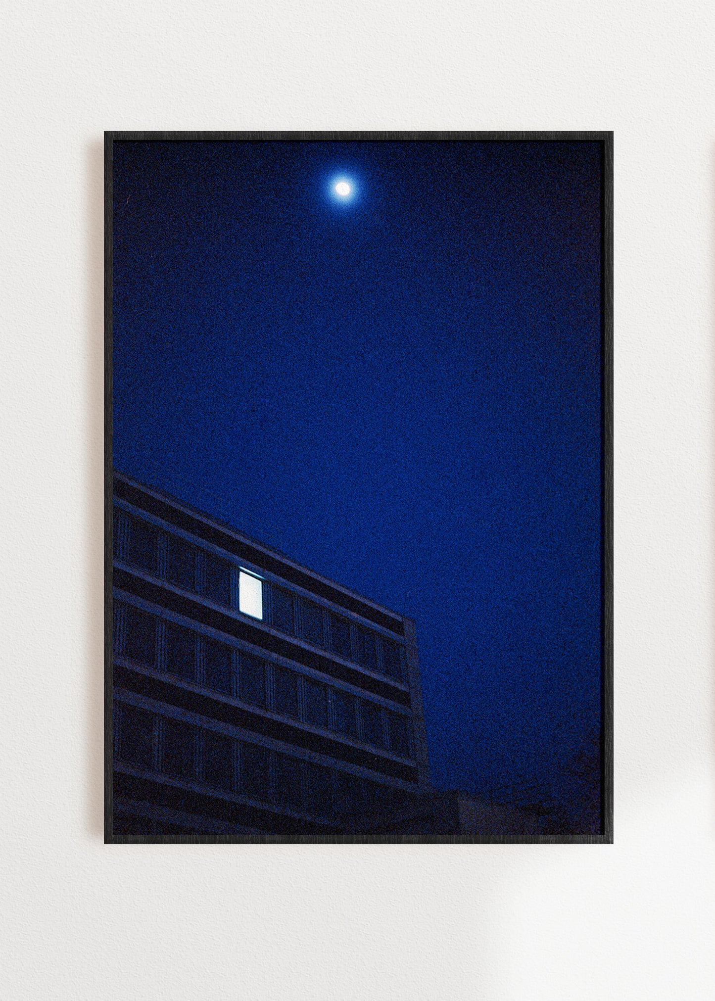 Gerahmter Kunstdruck "Mond und Büro"